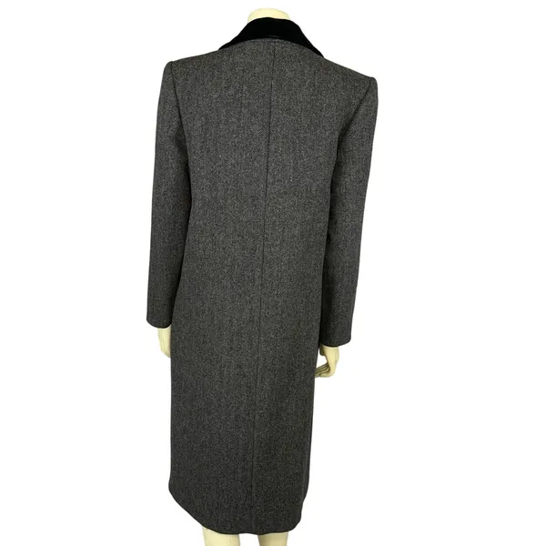 Vintage 1980s Central Park Wool Herringbone Velvet Collar Long Coat size Medium - Image 4