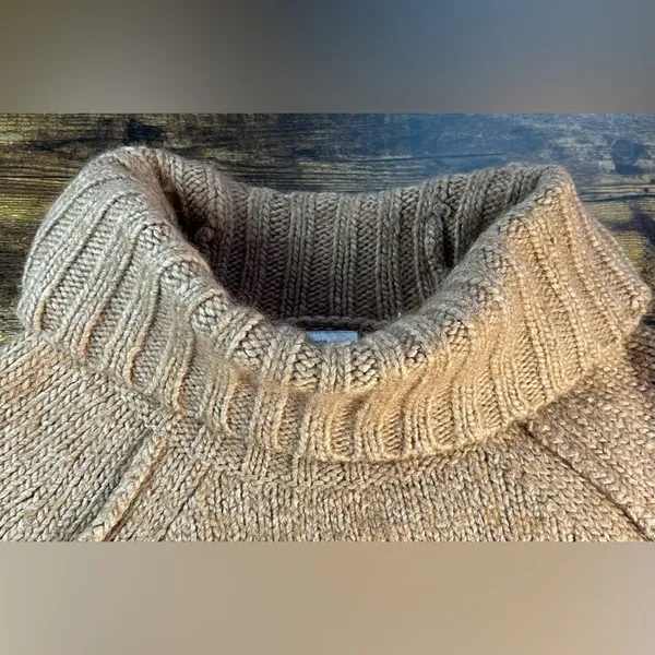 Ann Taylor LOFT | women’s short sleeve knit sweater. Size: L - Image 6