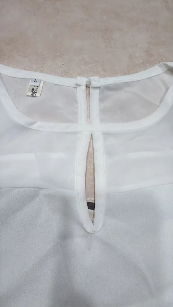 Sleeveless Keyhole Front Chiffon Romper White L Lined Elastic Waist Cutout - Image 3