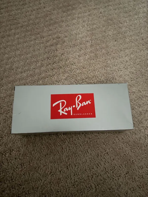 Ray-Ban Sunglasses - Image 7