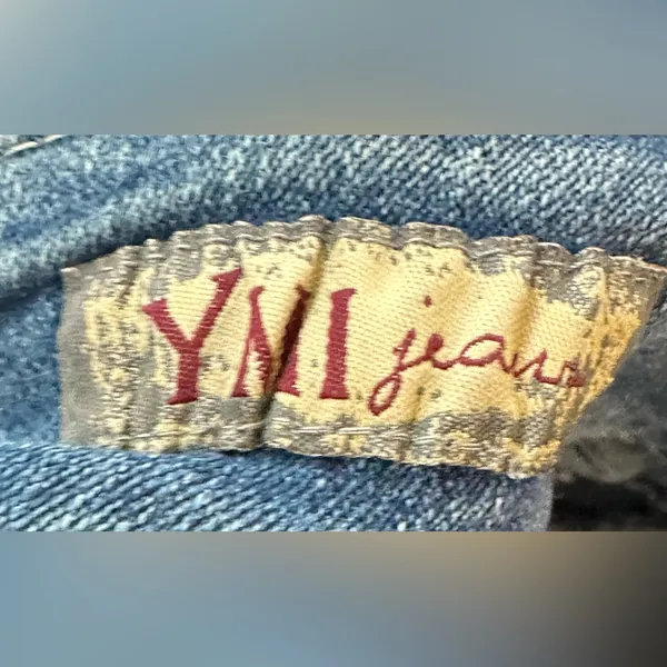 YMI sz 0 jean capris/ knee length - Image 4