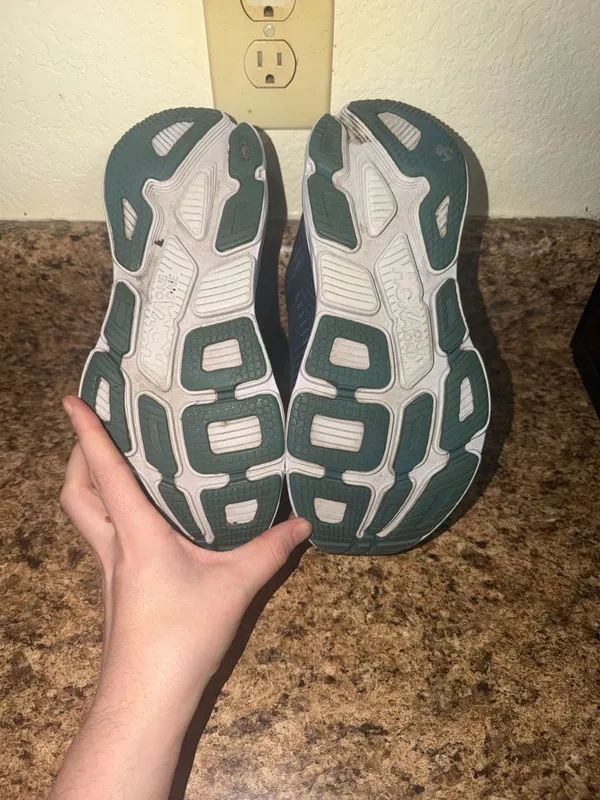 Hoka Bondi 7 Sneakers - Image 13