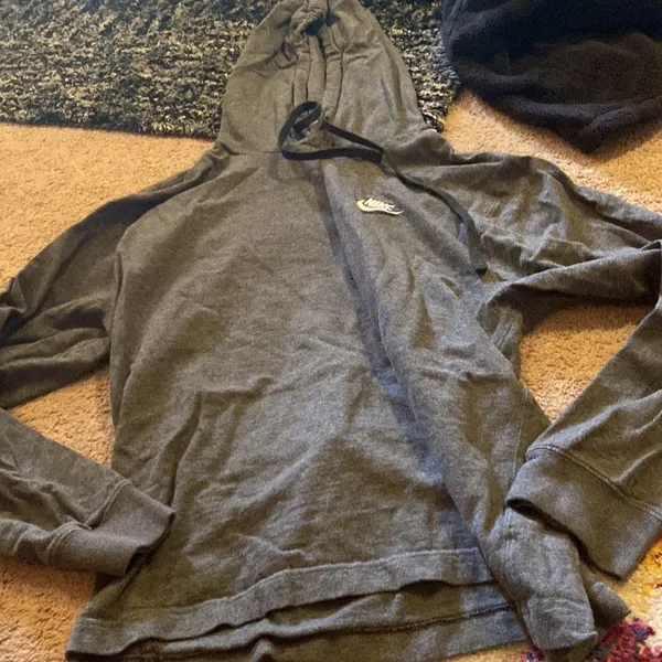 Nike hooded‎ long sleeve small - Image 2