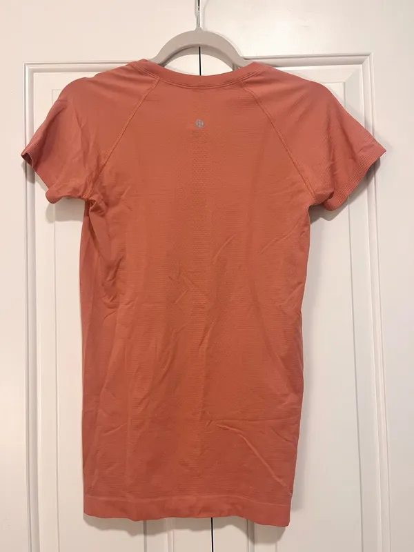 Lululemon Swiftly Tech Short Sleeve - Image 2