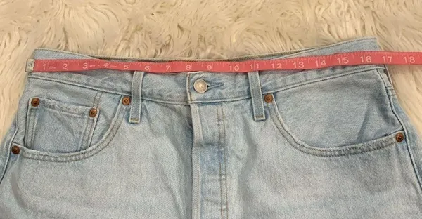 Levi's 501 button fly cotton denim raw hem shorts high rise 32 - Image 6