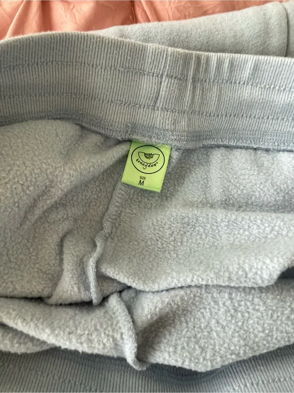 Women’s Light Blue Pocket Pajama Set with Subtle Embroidery Size M - Image 6