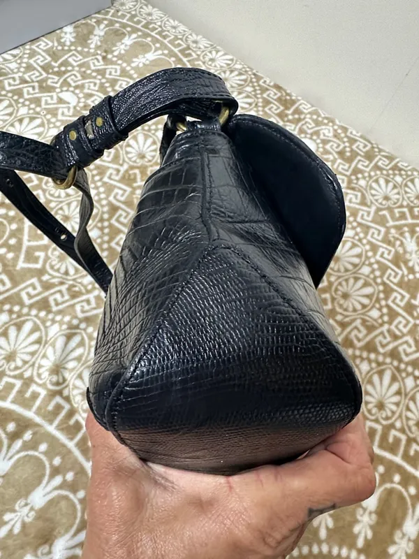 Brahmin Black Croc-Embossed Shoulder Bag with Gold Hardware - Image 4