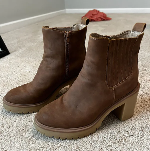 Dolce Vita Ankle Booties Brown Size 8.5 - Image 2
