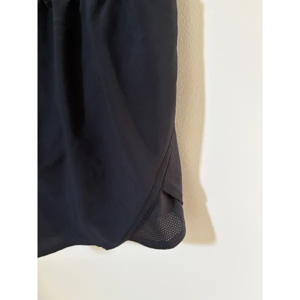Under Armour Womens Size M Shorts HeatGear Black Running Loose Fit Lined Stretch - Image 4