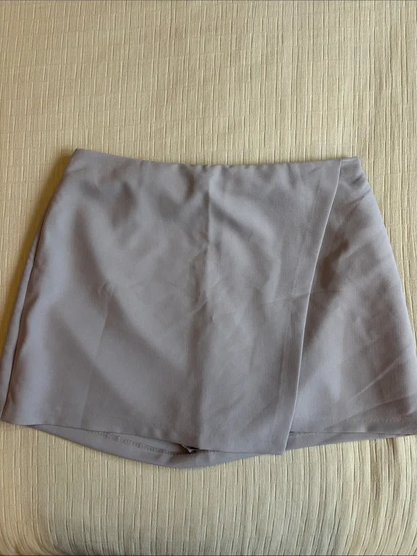 Abercrombie Light Gray Mini Skort - Image 2