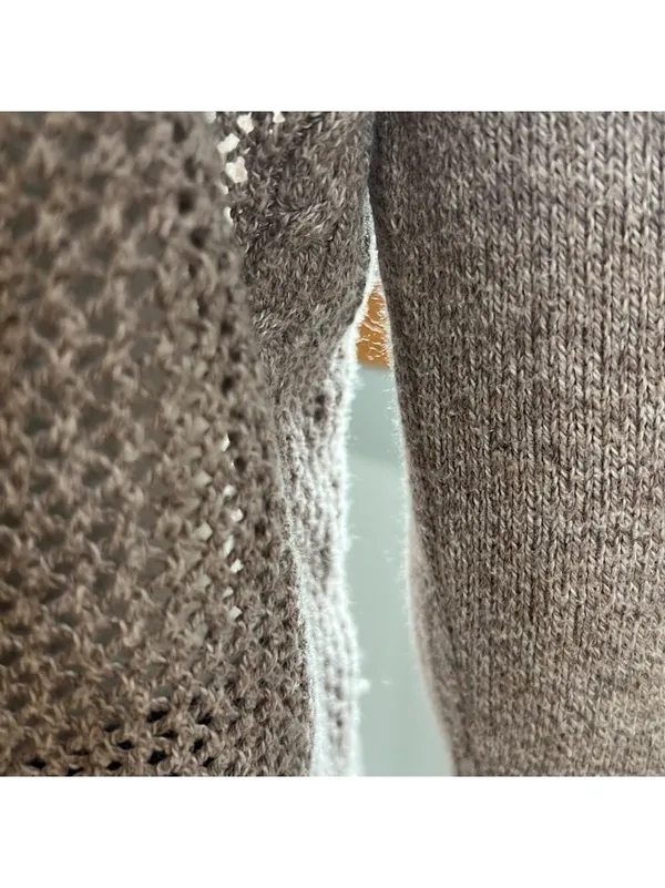 American Eagle Outfitters Tan Sweater Extra Small - Image 4
