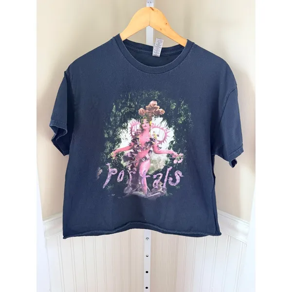 Melanie Martinez‎ Portals Graphic Tee Raw Hem Black Size L Grunge Indie Sleeze - Image 10