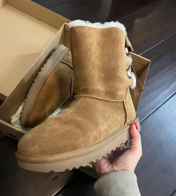 Boots - Image 4