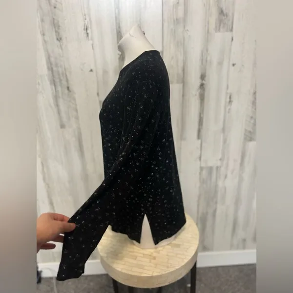 Black Sweater Black - Image 4