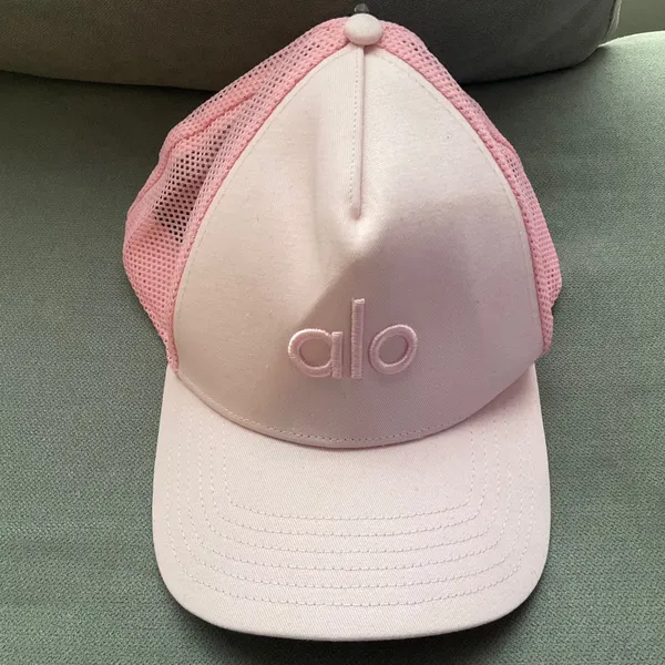 Alo Yoga District Trucker Hat Powder Pink - Image 2