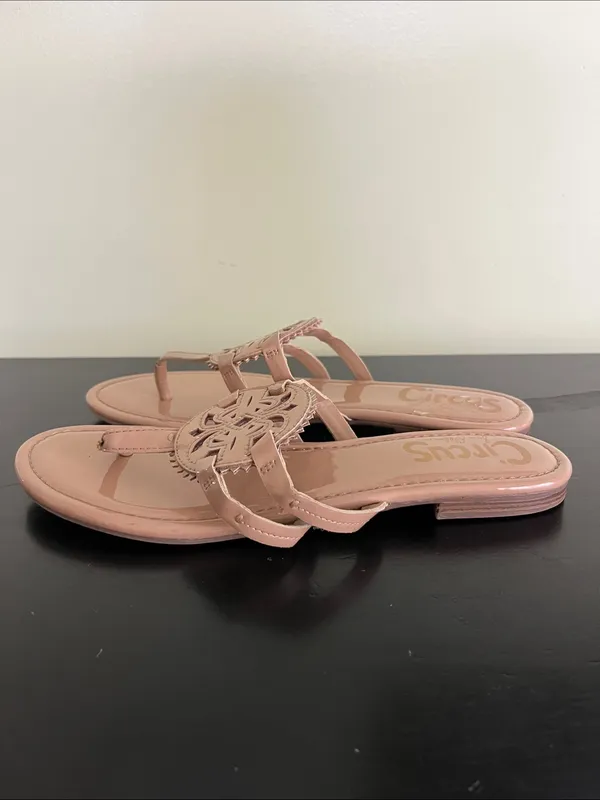 Circus by Sam Edelman Canyon Medallion Flat Sandals - Image 7