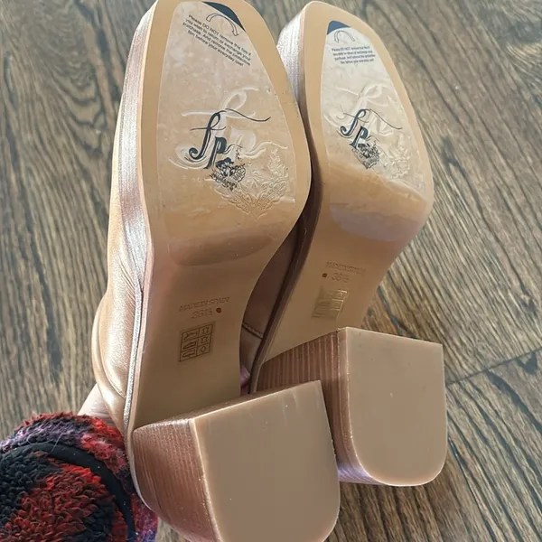 New Free People Ruby Platform Mules - Image 4