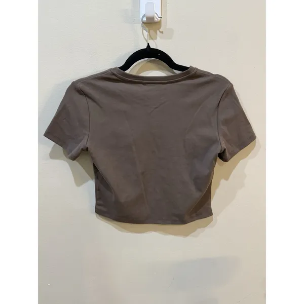 Urban Revivo Brown Cropped Baby Tee Size 8 Cotton - Image 3