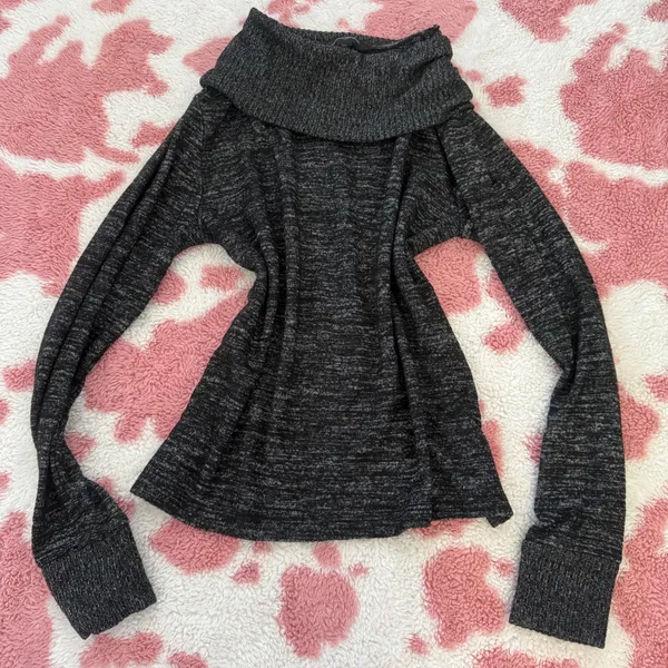 Banana Republic Y2K Charcoal Marl Off Shoulder Sweater Top XS ✨ Cozy Soft Girl - Image 4