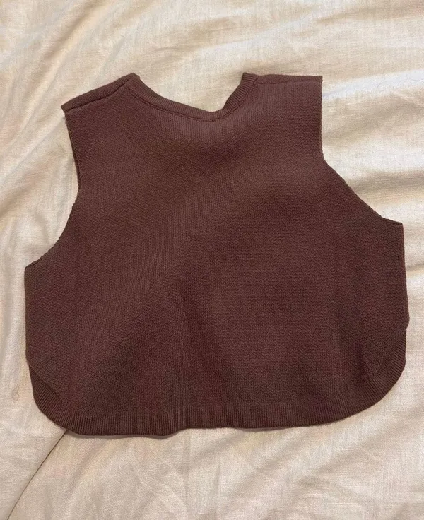 Vestique Brown short sleeve sweater - Image 2