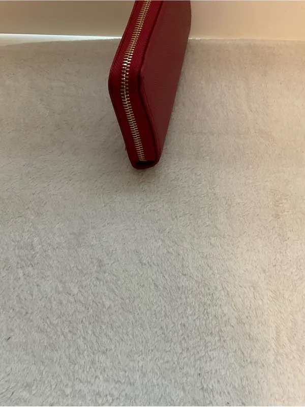 Classic Red Zip-Around Wallet with Gold Hardware - Image 4