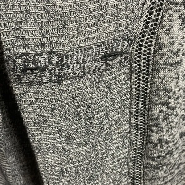 Lululemon Breeze Easy Wrap in Heathered Light Grey & Deep Coal - Image 6