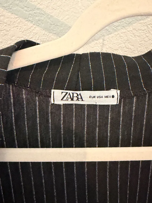 Zara blazer in black with fine metallic silver pinstripes - Image 3