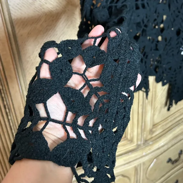 Cloth by design floral Crochet Shirt in black Size XL. - Image 6