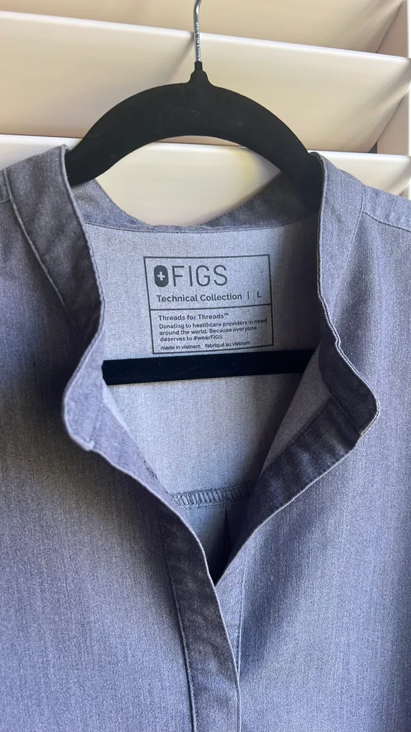FIGS Rafaela Oversized Scrub Top - Image 3