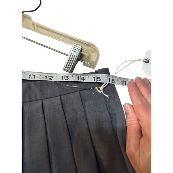 Cali 1850 Charcoal Grey Pleated Front Skort Shorts NWT Size L - Image 5