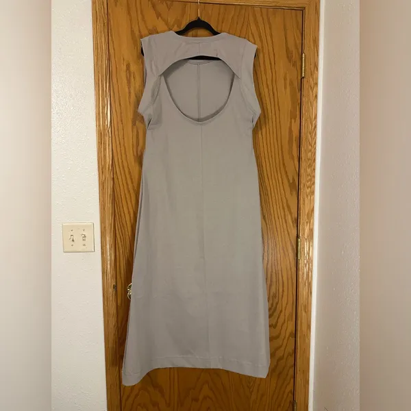 FP Beach Gray Sleeveless Simone Open Back Maxi Dress - NWOT - Size L - Image 4