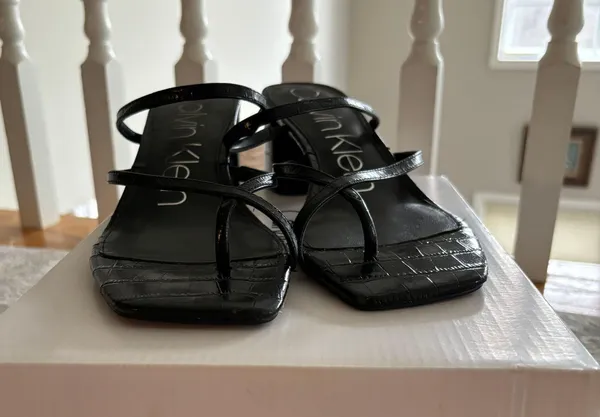 Heel - Image 2