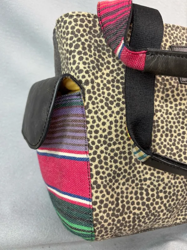 Ariat Women's Serape Leopard Print Shoulder Bag with Pink n Turquoise Accent - Image 4