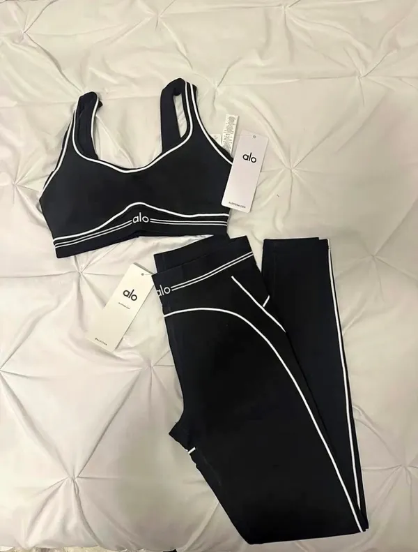 Alo Yoga Leggings Black - Image 2