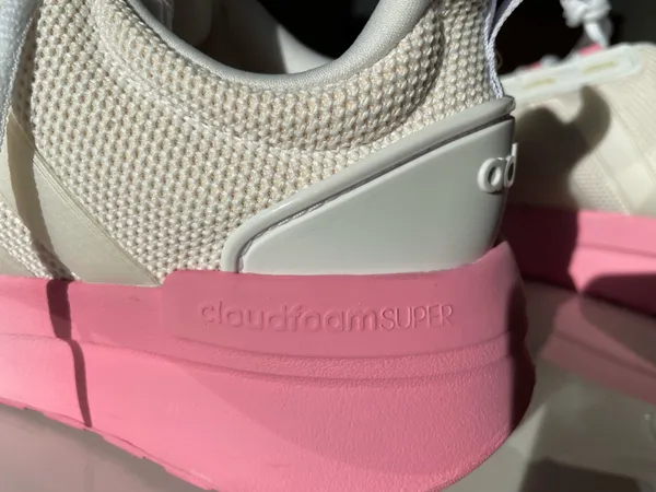 Adidas Women Sneakers Cloud Foam Supper Size US9.5 White And Pink - Image 6