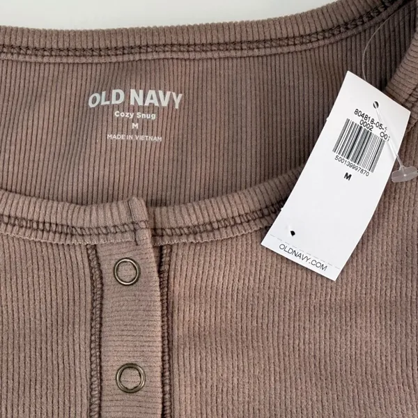 Old‎ Navy Cozy Snug Ribbed Henley Top Driftwood Brown Neutral Basics M NWT - Image 4