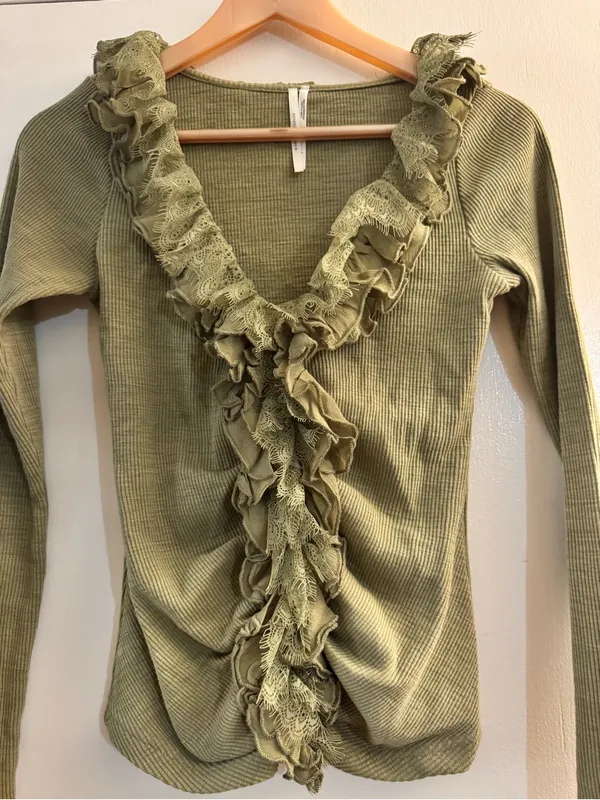 Anthropologie Ruffled and Laced Cardigan Top Sage Green Small - Image 5