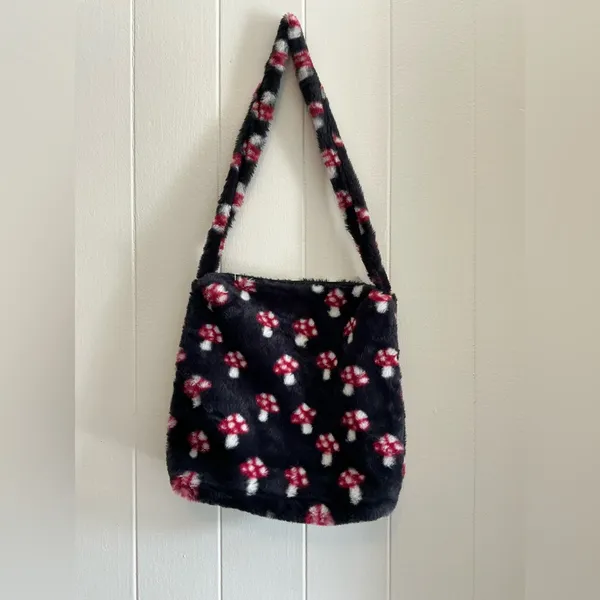 A NWT Sold Out Out Of Stock Fluffy Mushroom Hot Topic Large Tote Crossbody Bag - Image 4