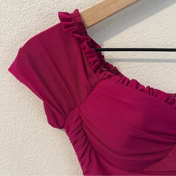 Privy Mesh Ruched Off The Shoulders Sweetheart‎ Mini Dress In Berry Size S - Image 2