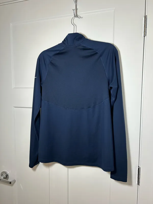 Nike Women’s medium NE Patriots NFL pullover - Image 7