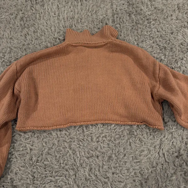 Amazon Cropped Sweater - Image 2