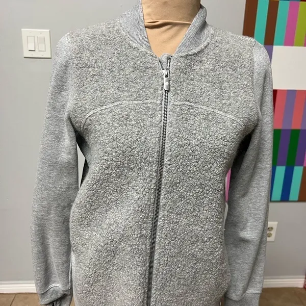 Lululemon Stand Out Sherpa Jacket Heathered Core Light Grey / Silver Drop - Image 2