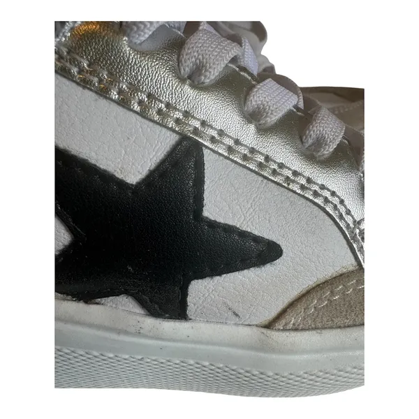 Pink Lily Cleo Pewter and Black Star Fashion Platform Sneakers 9 - Image 6