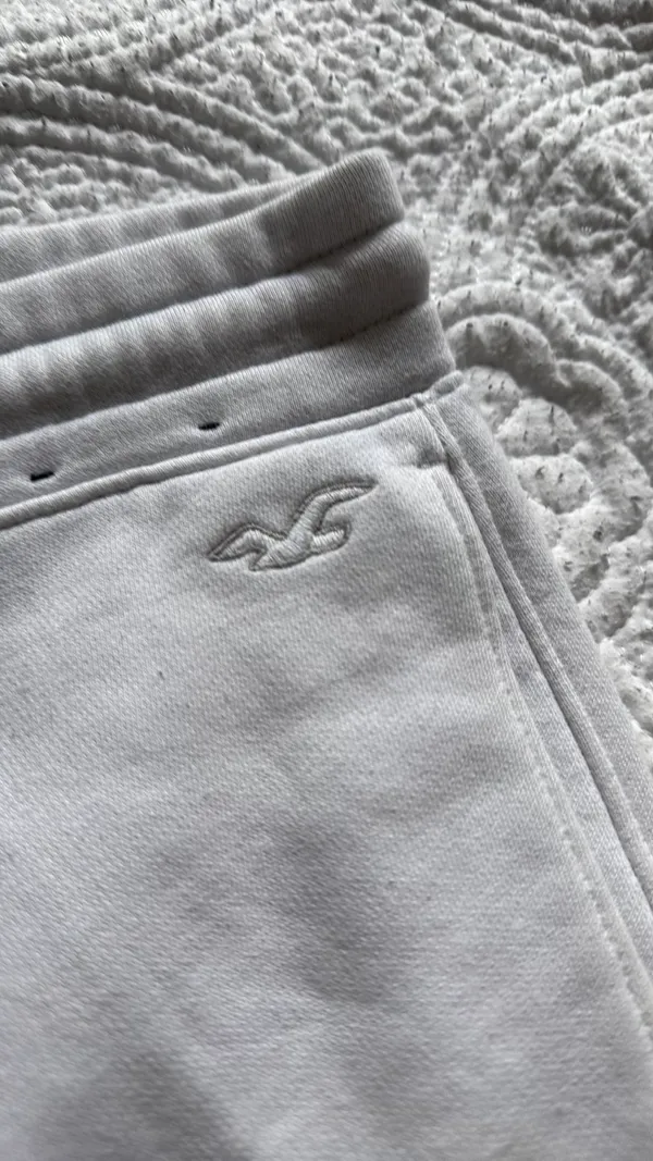 White Hollister sweatpants - Image 3