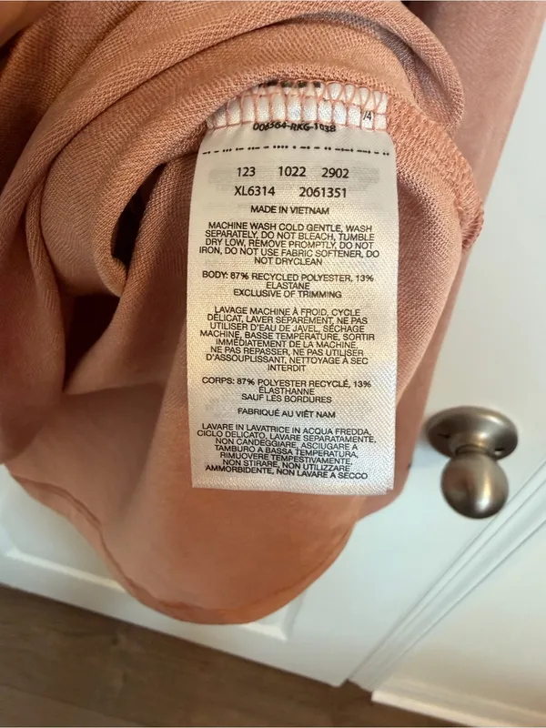 NWOT Columbia Cowl Neck Sweater Medium - Image 4