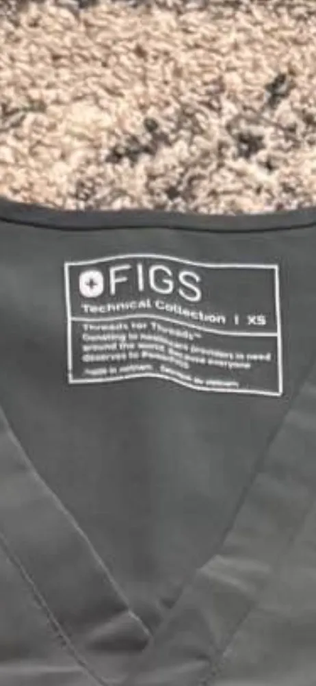 FIGS Scrubs - Image 2