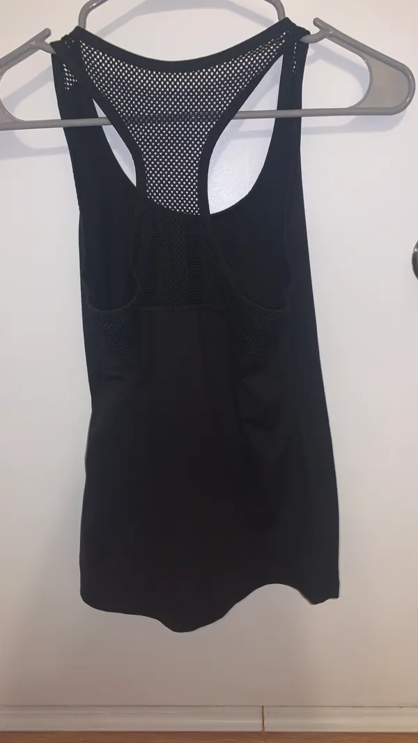 Workout Top Black Size XS - Image 2