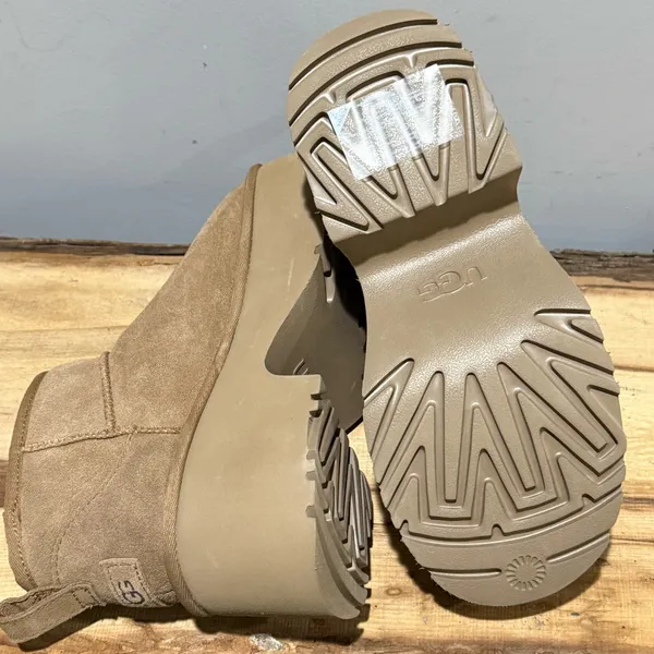 *NEW* UGG The Classic Ultra Mini New Heights‎ Boot Size 8 A52 - Image 10