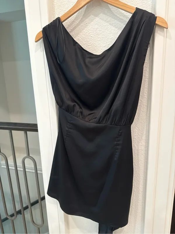 Lelis Collection Black Satin Side Tie Mini Dress Small NWT Elegant Draped - Image 6