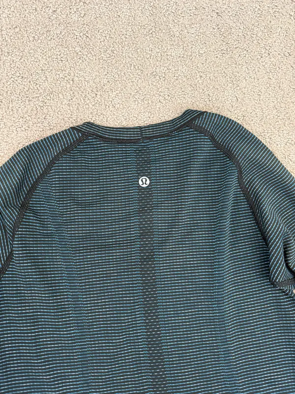 Lululemon Blue-Black Striped Long Sleeve Top Size 6 - Image 5
